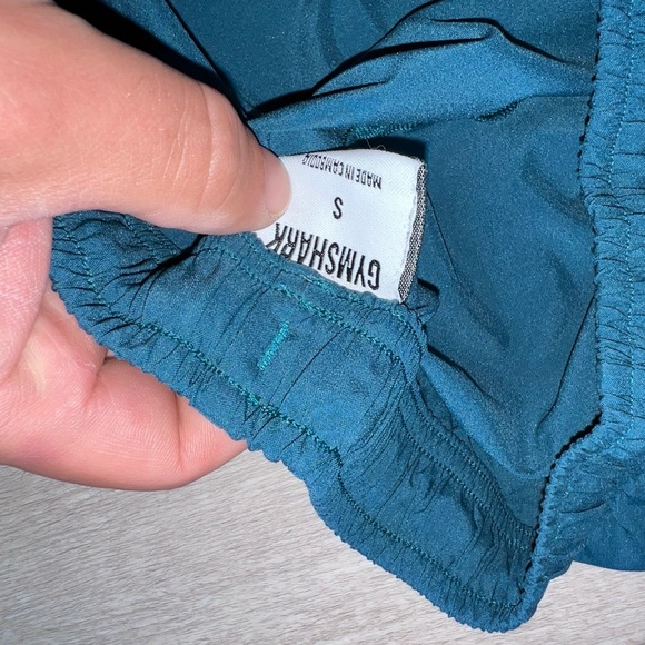 Gymshark arrival and New Balance short bundle size small - Picture 4 of 10